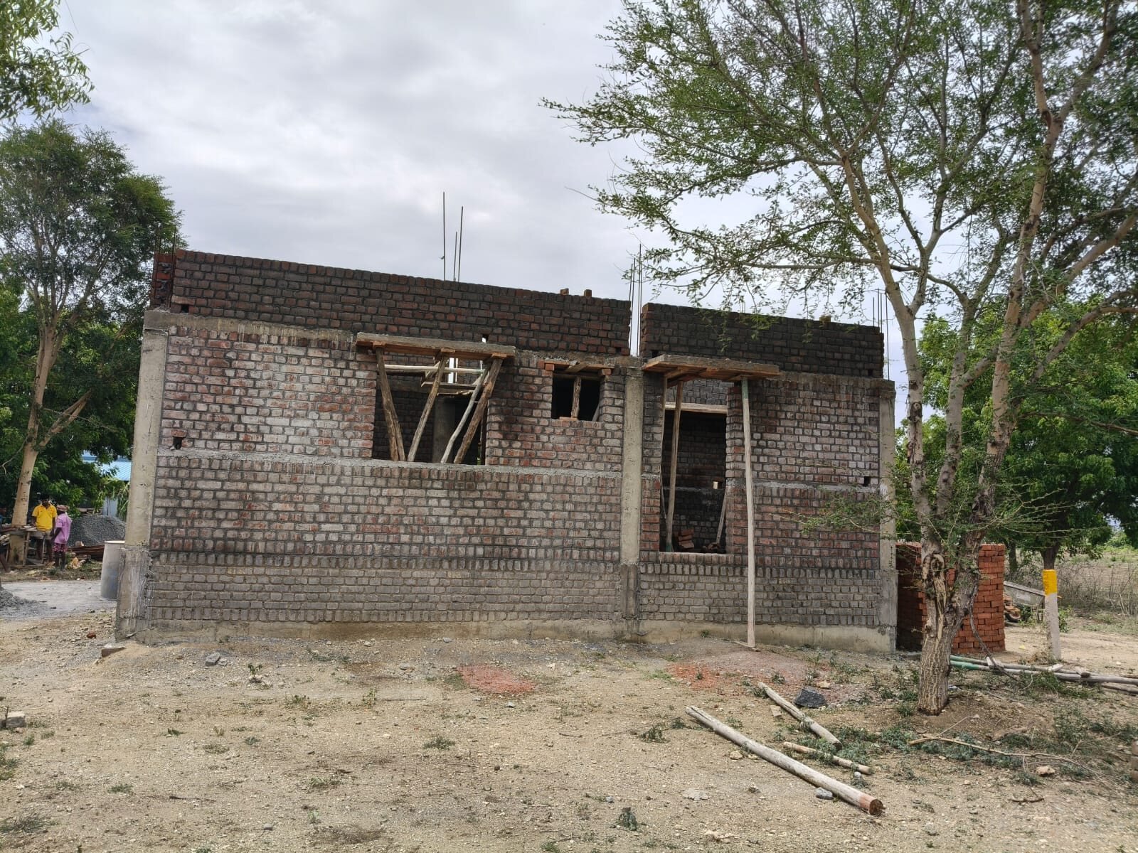 Maaran Construction civil engineering team on site